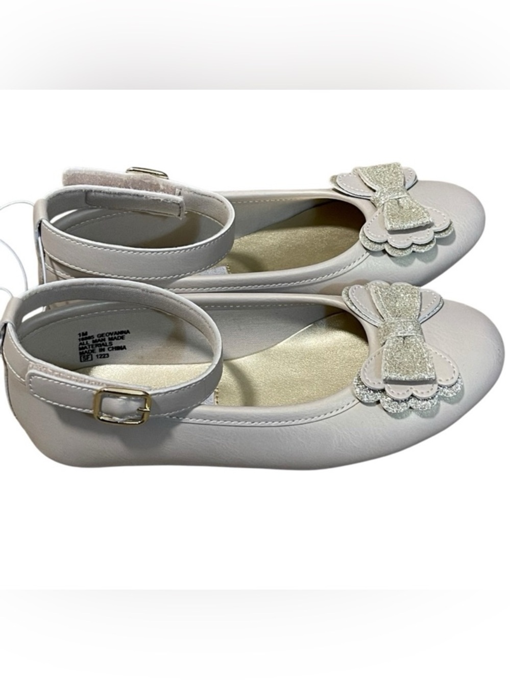 NWT Rachel Shoes Girl’s (Little Kid) Geovanna Beige Pearl with Bow Flats 1